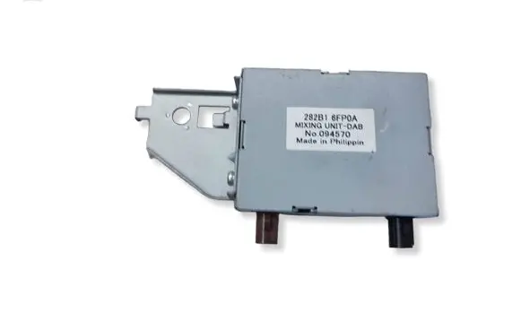 Nissan X-Trail T32 Aerial antenna amplifier 282B16FP0A