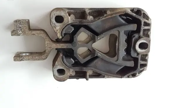 Ford Focus Gearbox mount 326G09