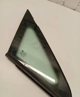 Opel Zafira B Front door vent window glass four-door 43R007951 E000255 DOT24AS2M19