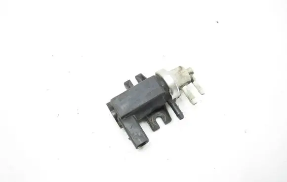 Audi A4 S4 B6 8E 8H Turbo solenoid valve 1J0906627B 72290345 C02T098