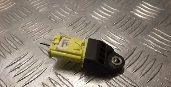 Toyota Auris E180 Airbag deployment crash/impact sensor 8983102160