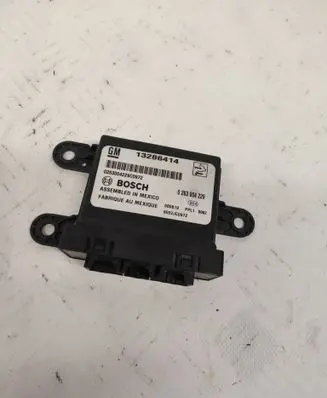 Opel Zafira B Parking PDC control unit/module 13286414