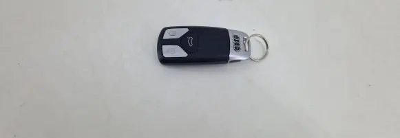 Audi A4 S4 B9 Ignition key/card 4M0959754T