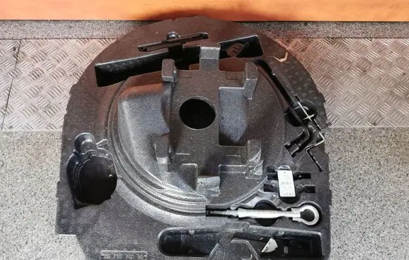 Citroen DS4 Tool box 9671574380