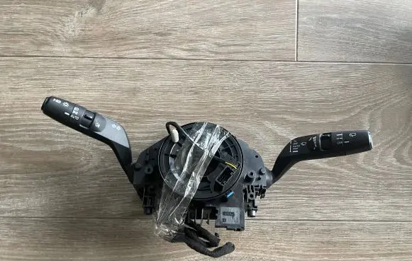 Nissan Qashqai Indicator stalk SA0252