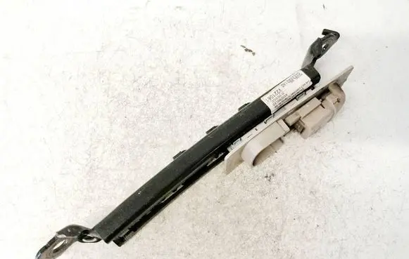 Jeep Grand Cherokee (WK) Seat belt adjustment rail 0xe25bd1ad v221061