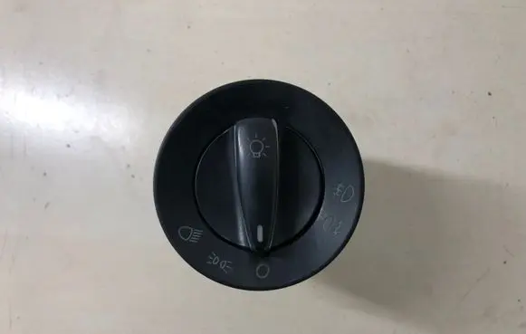 Skoda Superb B5 (3U) Light switch 1U0941531D 1U0941531