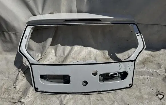 Volkswagen Up Tailgate/trunk/boot lid