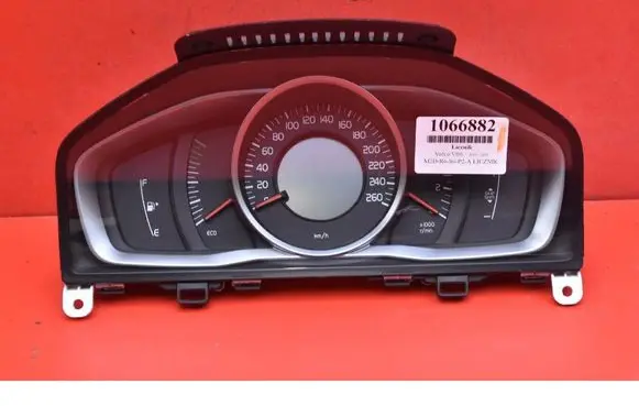Volvo V60 Speedometer (instrument cluster) 31327747
