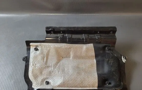 Volvo V90 Cross Country Heat shield in engine bay 31651596