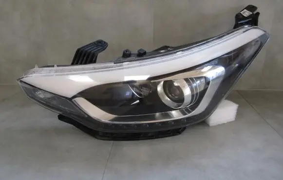 Hyundai i20 (GB IB) Headlight/headlamp 92101