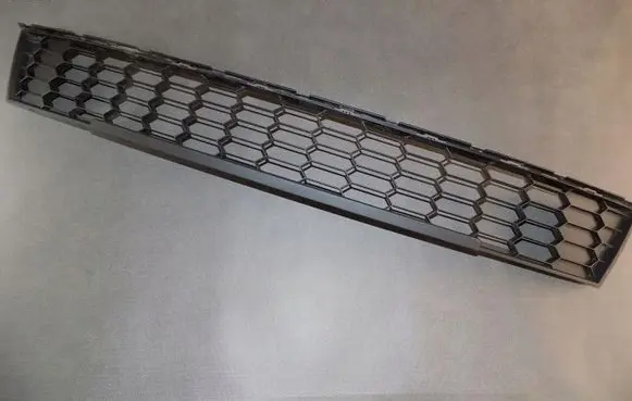 Skoda Octavia Mk3 (5E) Front bumper lower grill 5E0807733