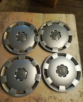 Audi A3 S3 A3 Sportback 8P R16 wheel hub/cap/trim 8P0601147A