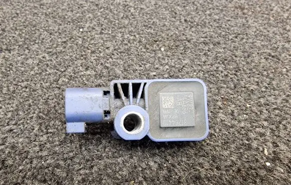 Volvo S80 Airbag deployment crash/impact sensor 31264410
