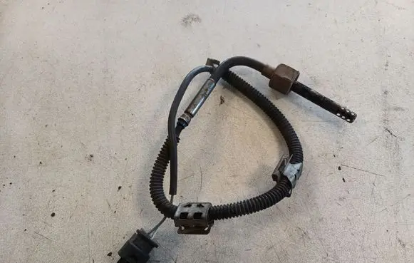 Mercedes-Benz C AMG W204 Exhaust gas temperature sensor A0081532728