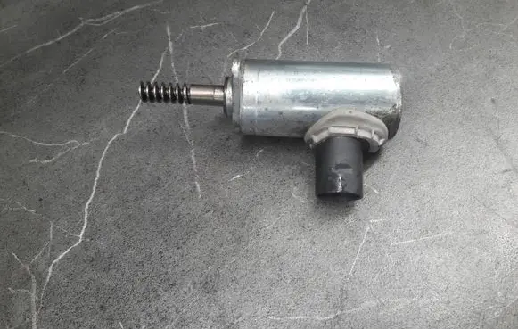 BMW 5 F10 F11 Camshaft position sensor 