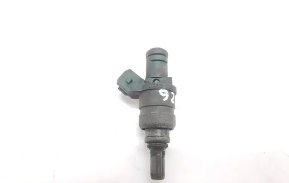 Volvo S40, V40 Fuel injector 9470199