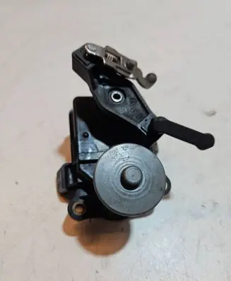 Mercedes-Benz E W212 other engine part A6421500394 70113201