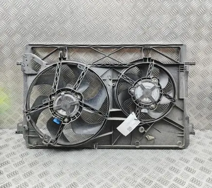 Opel Vivaro Radiator cooling fan shroud 93868357