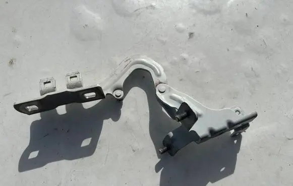 BMW 6 F12 F13 Tailgate/trunk/boot hinge 7228174