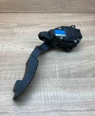 Renault Laguna II Accelerator throttle pedal 8200003392 6PV00811901