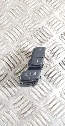 Volvo S60 Seat memory switch 31489630