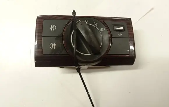 Opel Antara Light switch 96672909