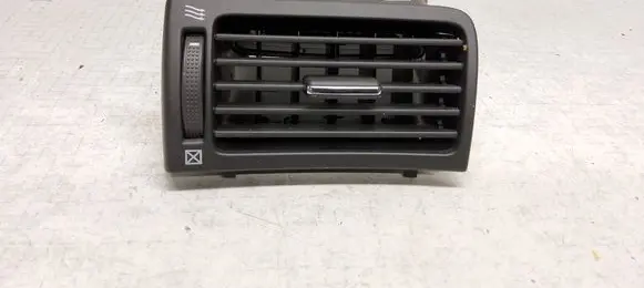 Toyota Avensis T250 Dashboard side air vent grill/cover trim TS0P5 8518 8500