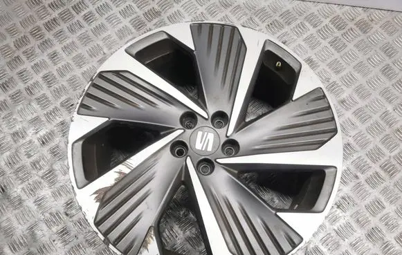 R18 alloy rim