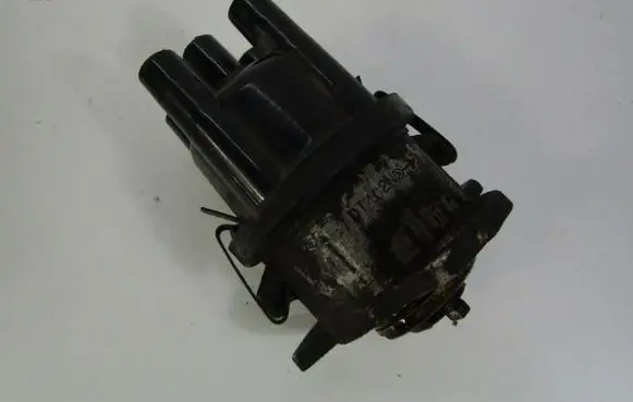Fiat Uno Ignition distributor DT402N