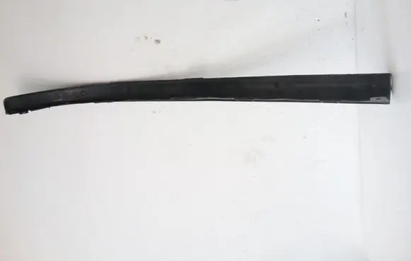 Opel Astra H Front bumper lip 13121999 375768702