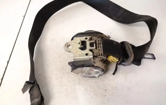 Skoda Octavia Mk2 (1Z) Front seatbelt 1z0857701a