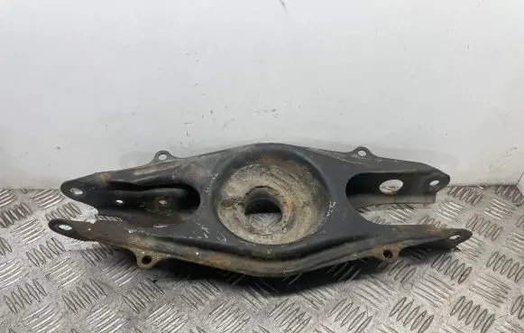Rear upper control arm/wishbone