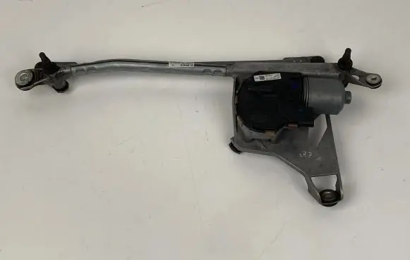 Audi Q7 4M Front wiper linkage and motor 4M8955023 4M8955119