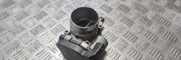 BMW 4 F32 F33 Throttle valve 7588625