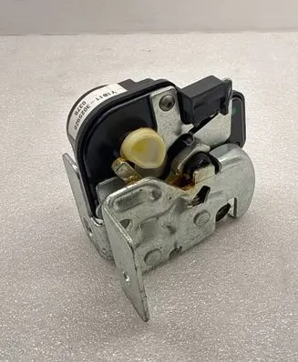 Jeep Grand Cherokee Tailgate window lock/catch/latch 4589648AC 302596