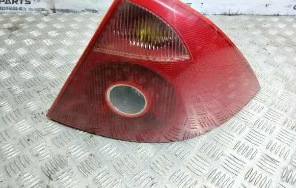 Ford Mondeo Mk III Rear/tail lights