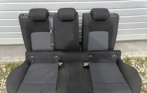 Rear seat