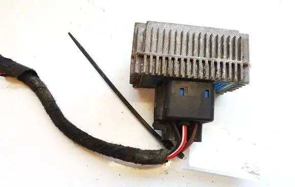 Glow plug pre-heat relay