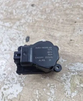 Ford Focus C-MAX Air flap motor/actuator 3M5H19E616AB EAD251231