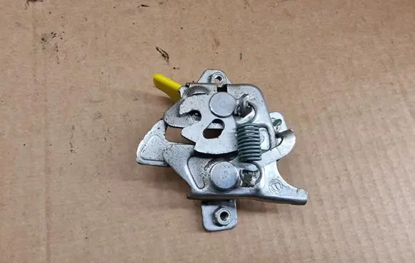 Fiat 500 Abarth Engine bonnet/hood lock/catch