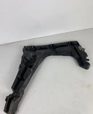 Seat Leon (5F) Bumper support mounting bracket corner 5F9807375 5F9807375B