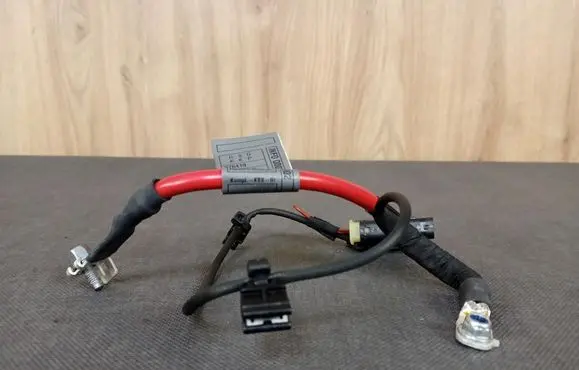 Mercedes-Benz E C207 W207 Positive cable (battery) 2044402232 A2044402232