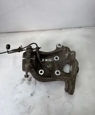 BMW 5 E60 E61 Front wheel hub 6760954