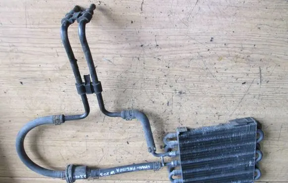 Mercedes-Benz C W203 Fuel cooler (radiator) A0052033975