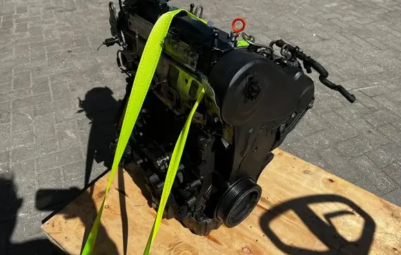 Skoda Octavia Mk2 (1Z) Engine CAY 03L021BJ 03L103373A