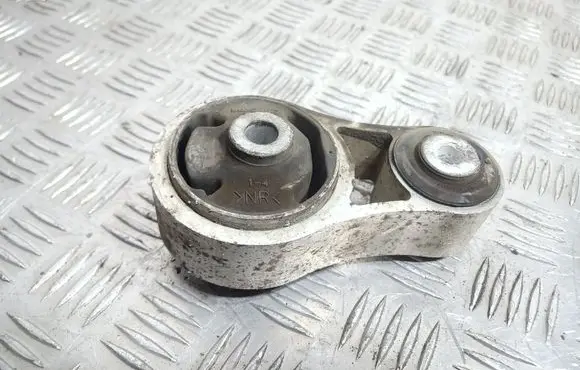 Engine mount bracket