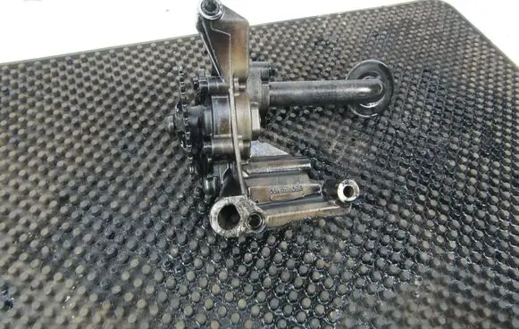 Seat Alhambra (Mk1) Oil pump 