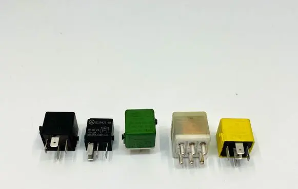 Mercedes-Benz SL R129 Other relay A0025421319 A0025421119