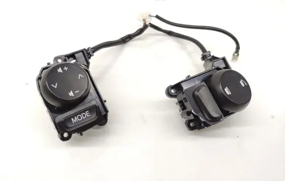 Toyota Aygo AB40 Steering wheel buttons/switches 